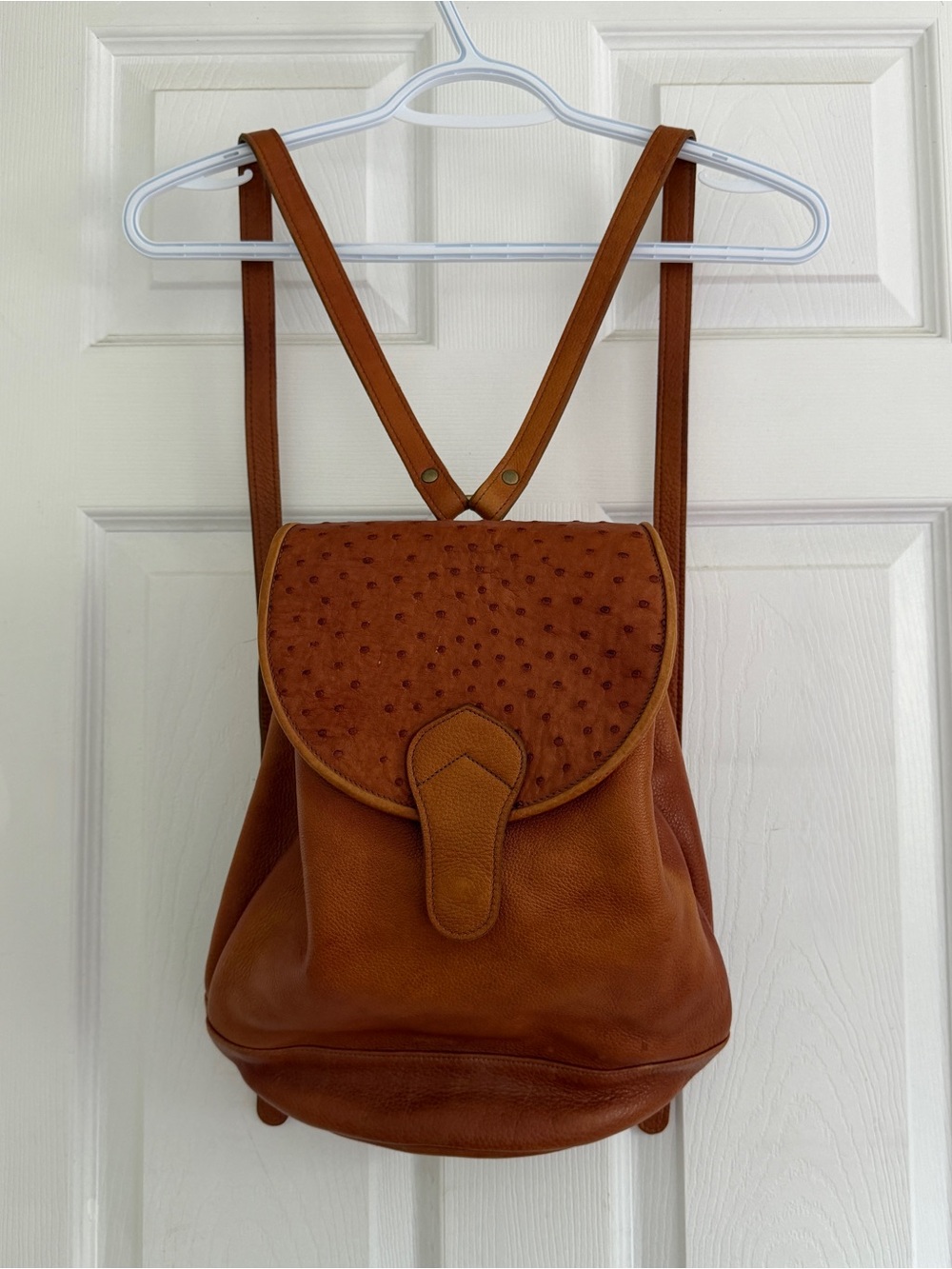 Rowland Leather Canadian-Made Leather Backpack – Vintage/Pre-Owned